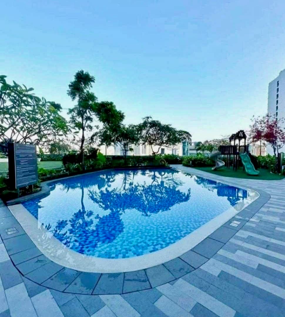 Kids Pool & Playground