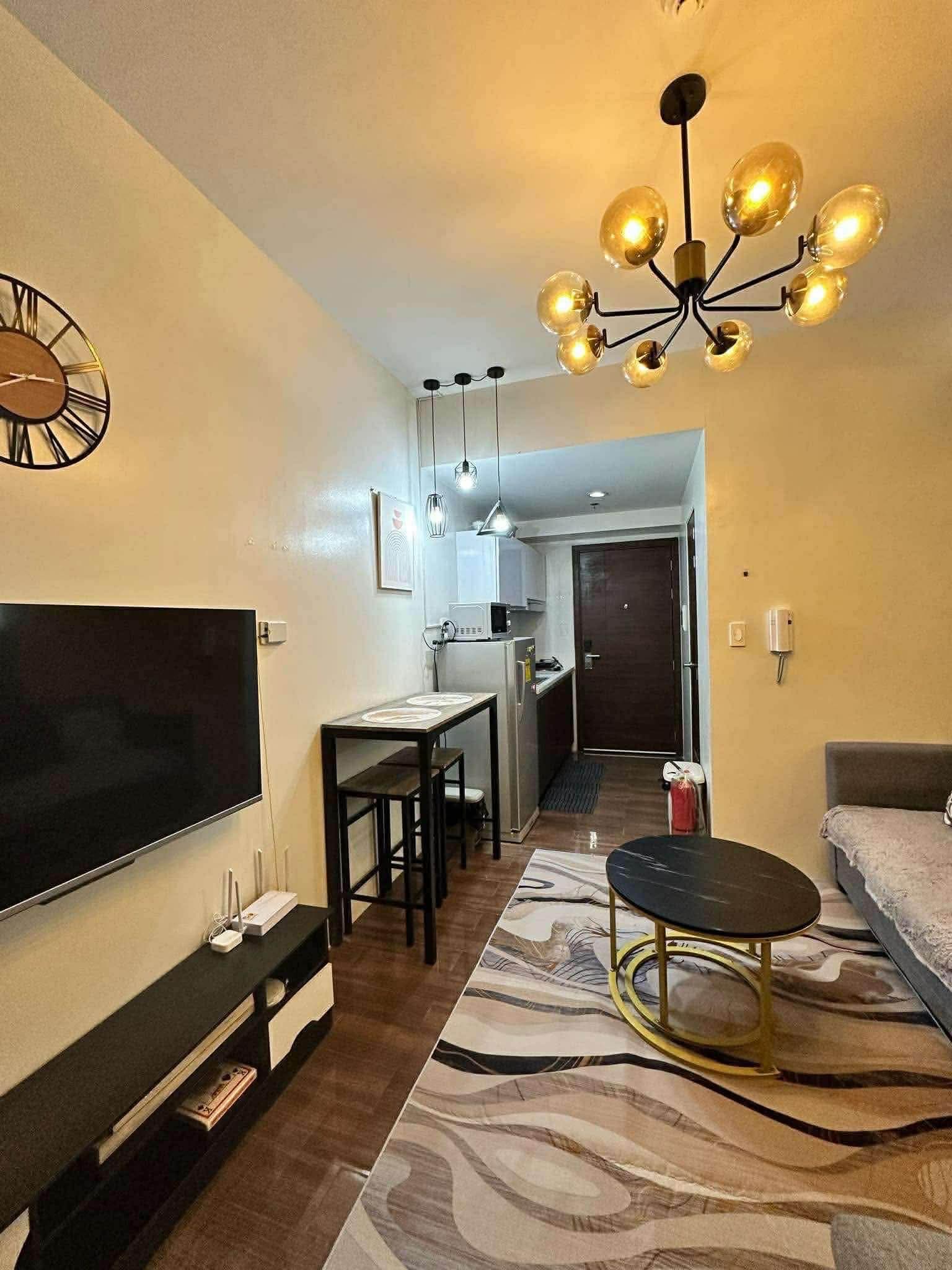 Living Room & Kitchen